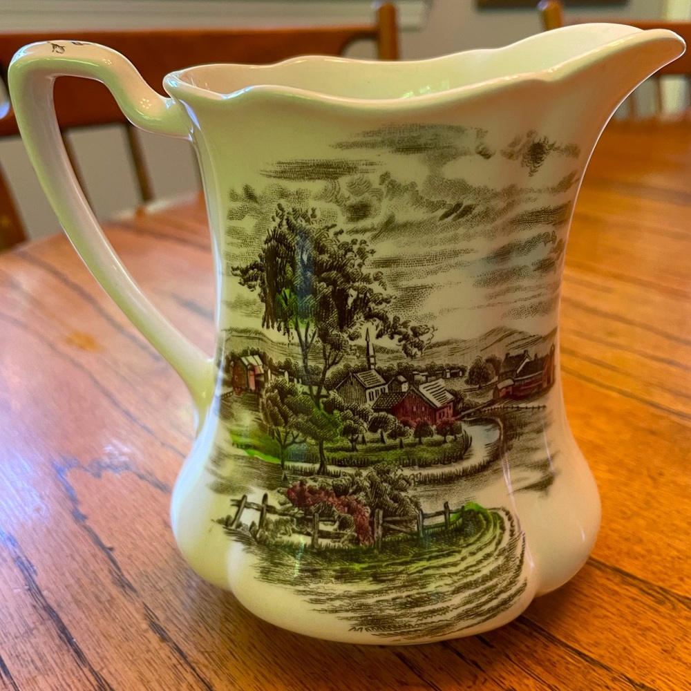 “The Road Home” pattern, Johnson Bros - Made in England - perfect condition